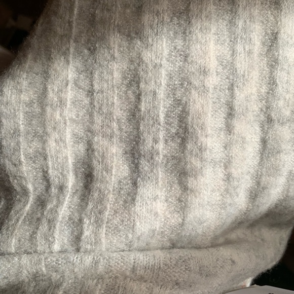 TOPSHOP CROP SWEATER CREAM HEATHER HINTS IF GRAY SIZE X LARGE - Picture 4 of 8